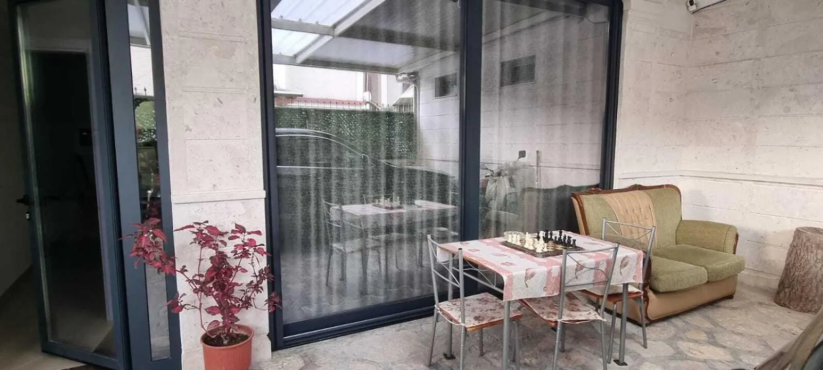Aaa Guesthouse Berat 0*,